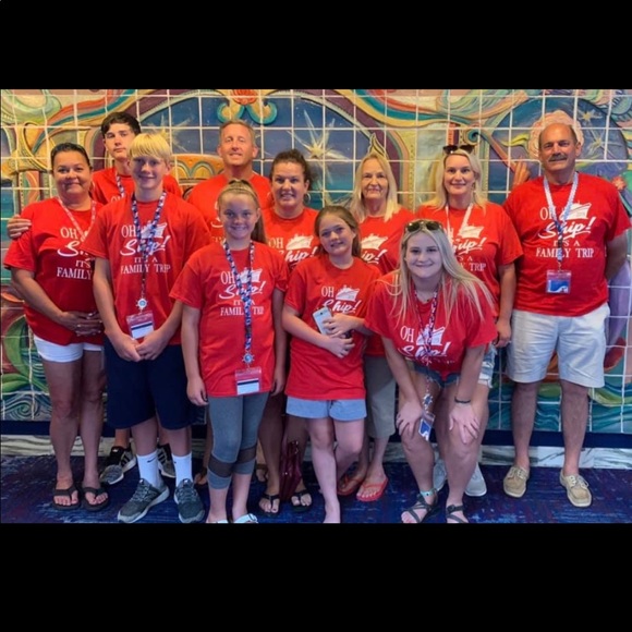 Meet your Posher, Alec - Picture 1 of 1